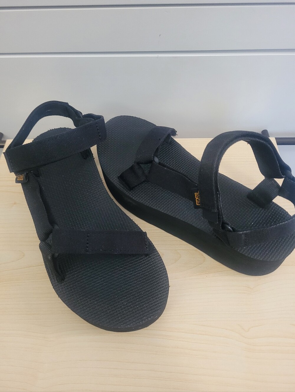 Teva Flatform Platform Sandals - Picture 4 of 7